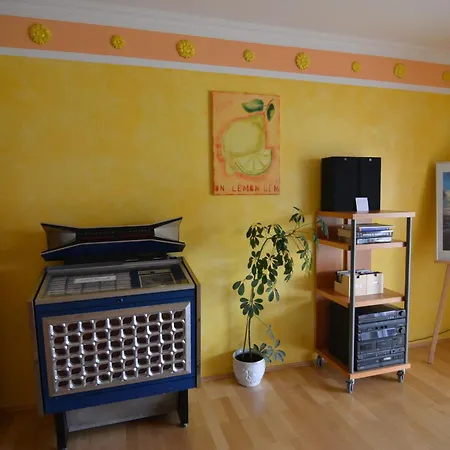 Luxurious Holiday In T Nnesberg With Garden Holiday home